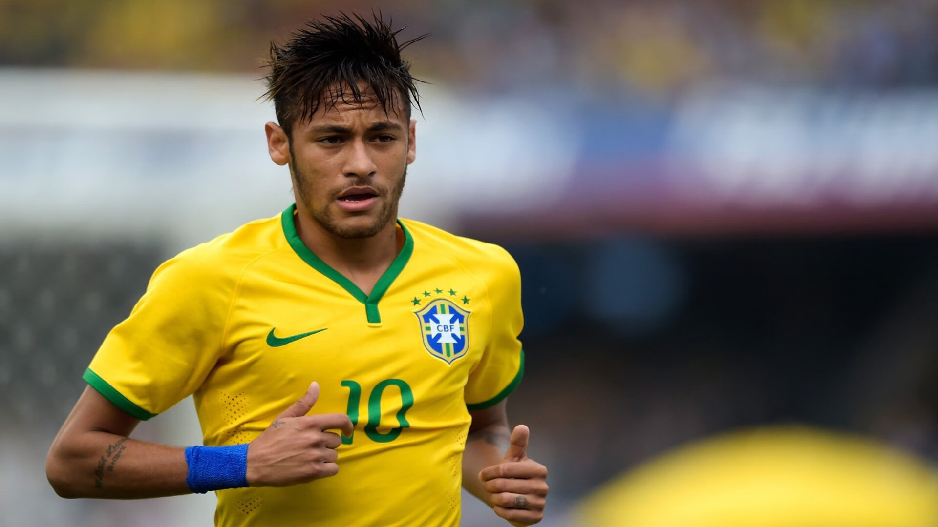 国家队场上指挥体系是否过于依赖主教练，国家队指导员