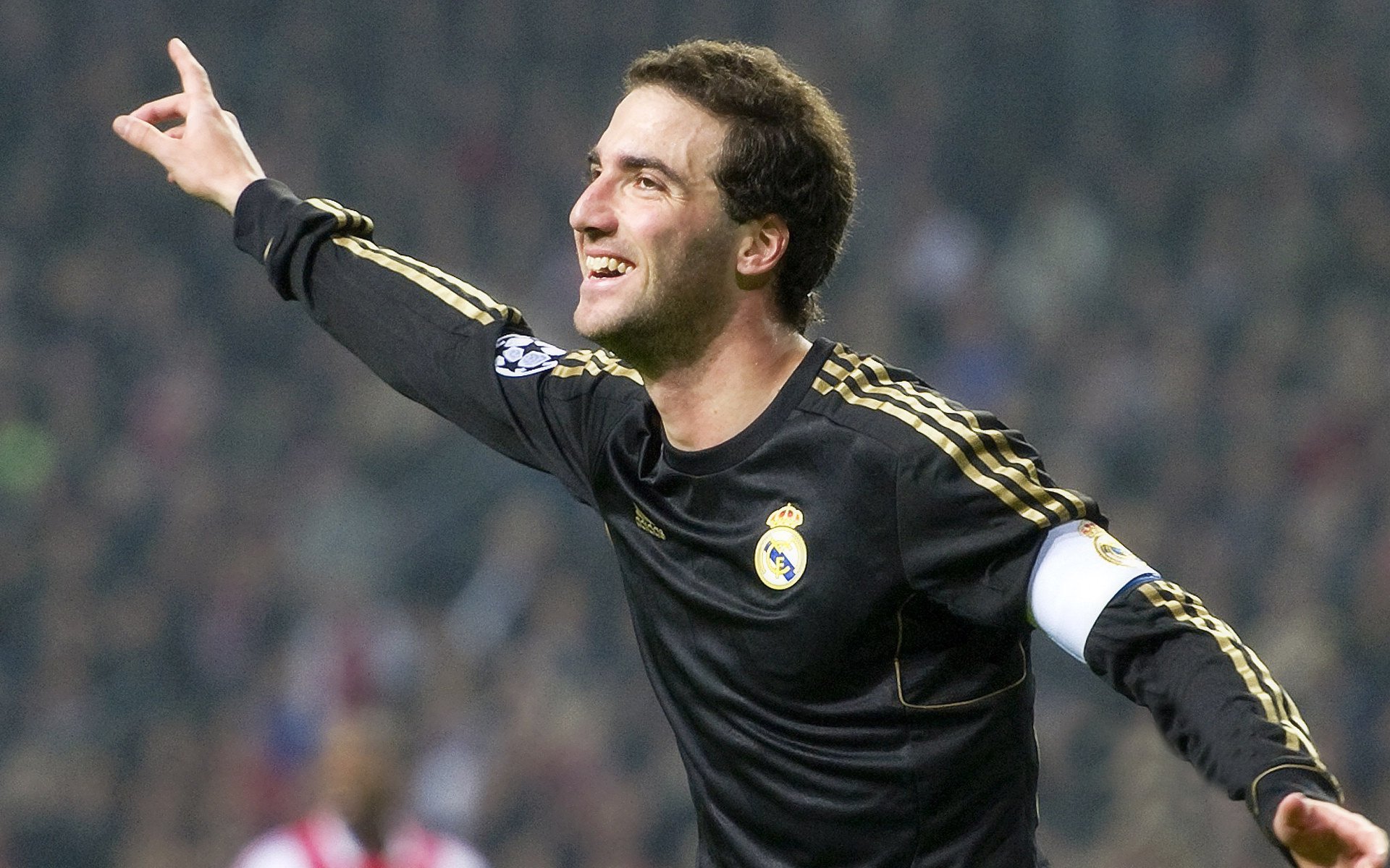 九游登录入口-西甲激情难挡：攻守兼备，精彩纷呈！，西甲tv