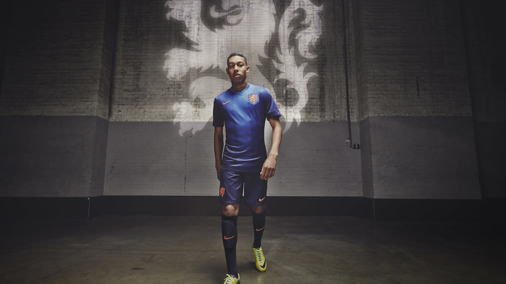 中国足球少年队员训练中的压力管理与心理成长，中国少年足球现状